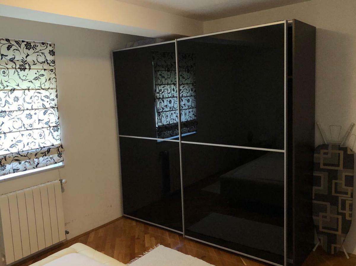 Neea Stinjan -free Parking Apartment *