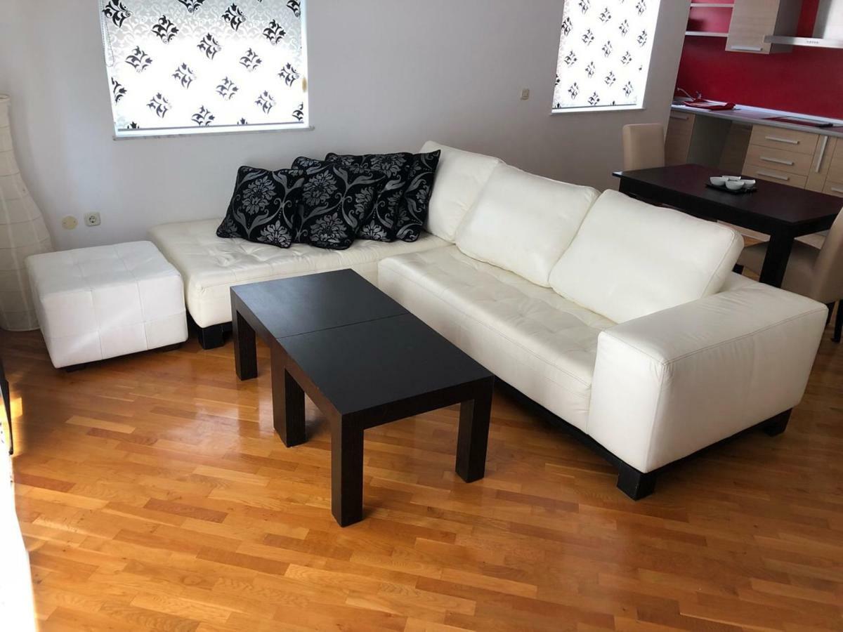 Apartment Neea Stinjan -free Parking Pula